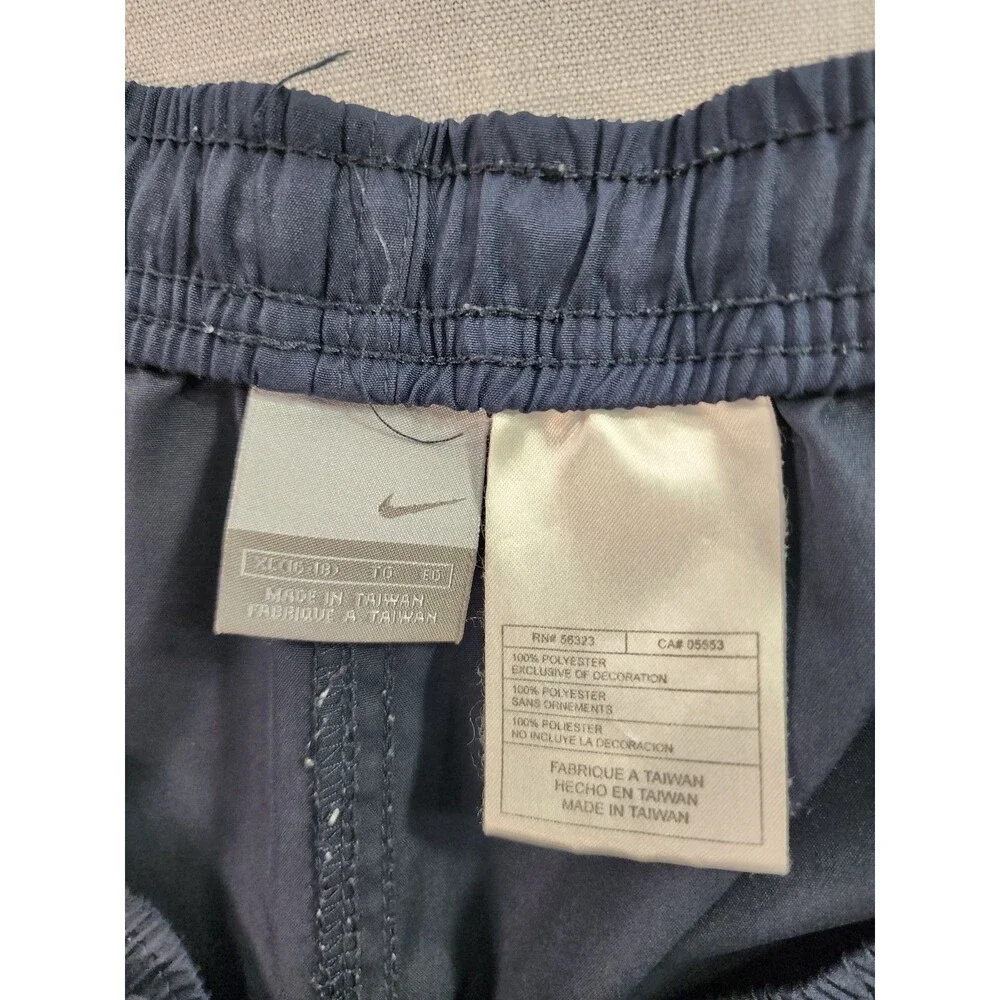 Nike men navy